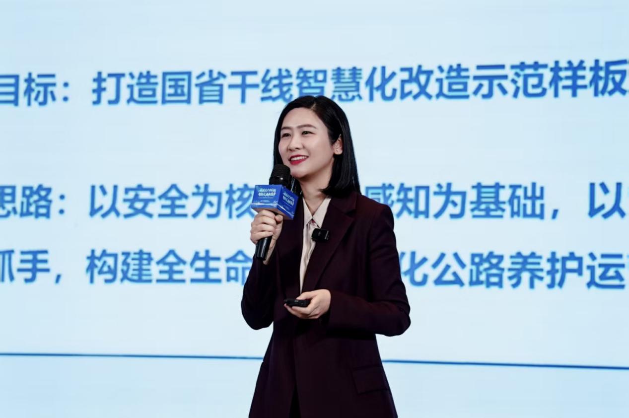 de25b23306b446f880a31068e9ced397